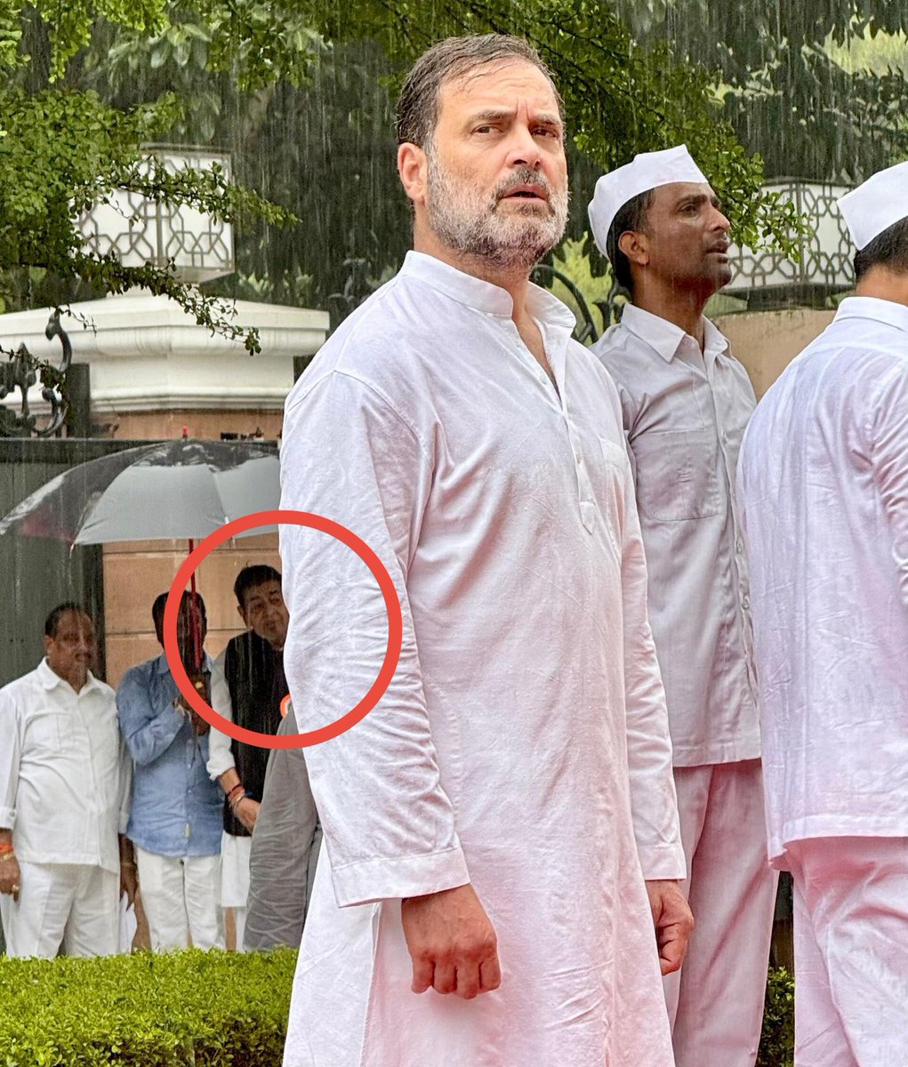 पहचान कौन ?

#IndependenceDay