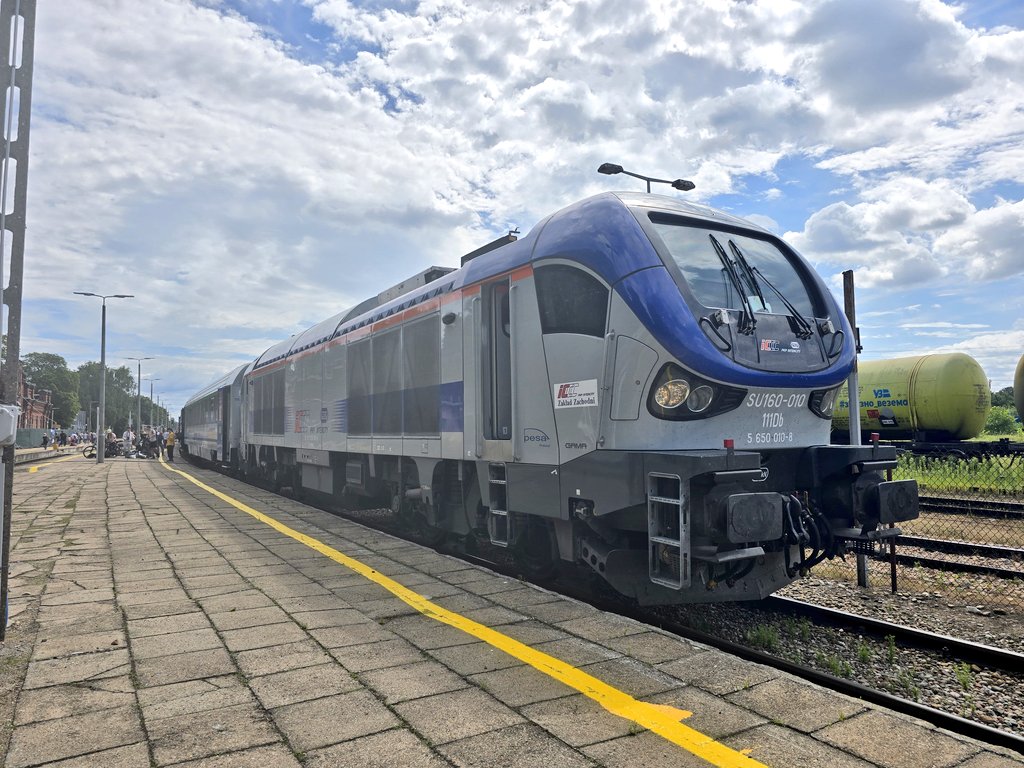 nonstopeurotrip's tweet photo. Arrived in #Helsinki ๐ซ๐ฎ right on time! And that's #Poland to #Finland by train complete - I do hope you enjoyed following along! ๐ The total price was just โฌ83.50 for the 4 trains and a ferry - there will be a full @YouTube video following later ๐โด๏ธ #PL2FI #NonstopEurotrip https://t.co/JgUDffG9GD
