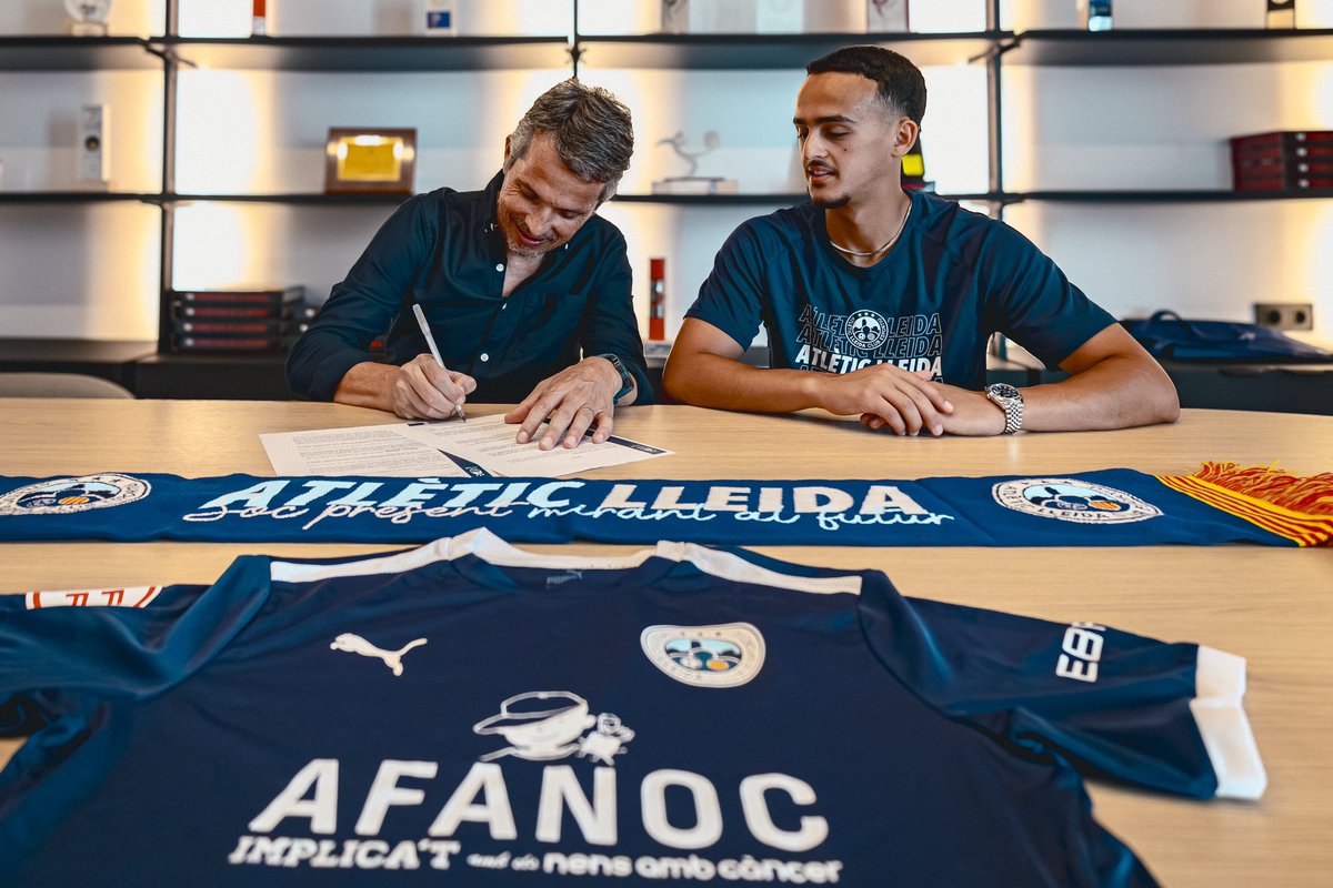 atletic_lleida's tweet photo. ✍️ Paperwork done.
Welcome BOUMENJAL 12 🇳🇱💙
#ForçaAtlètic #NouFitxatge #BOUMEJAL12 https://t.co/9secVRYmCT