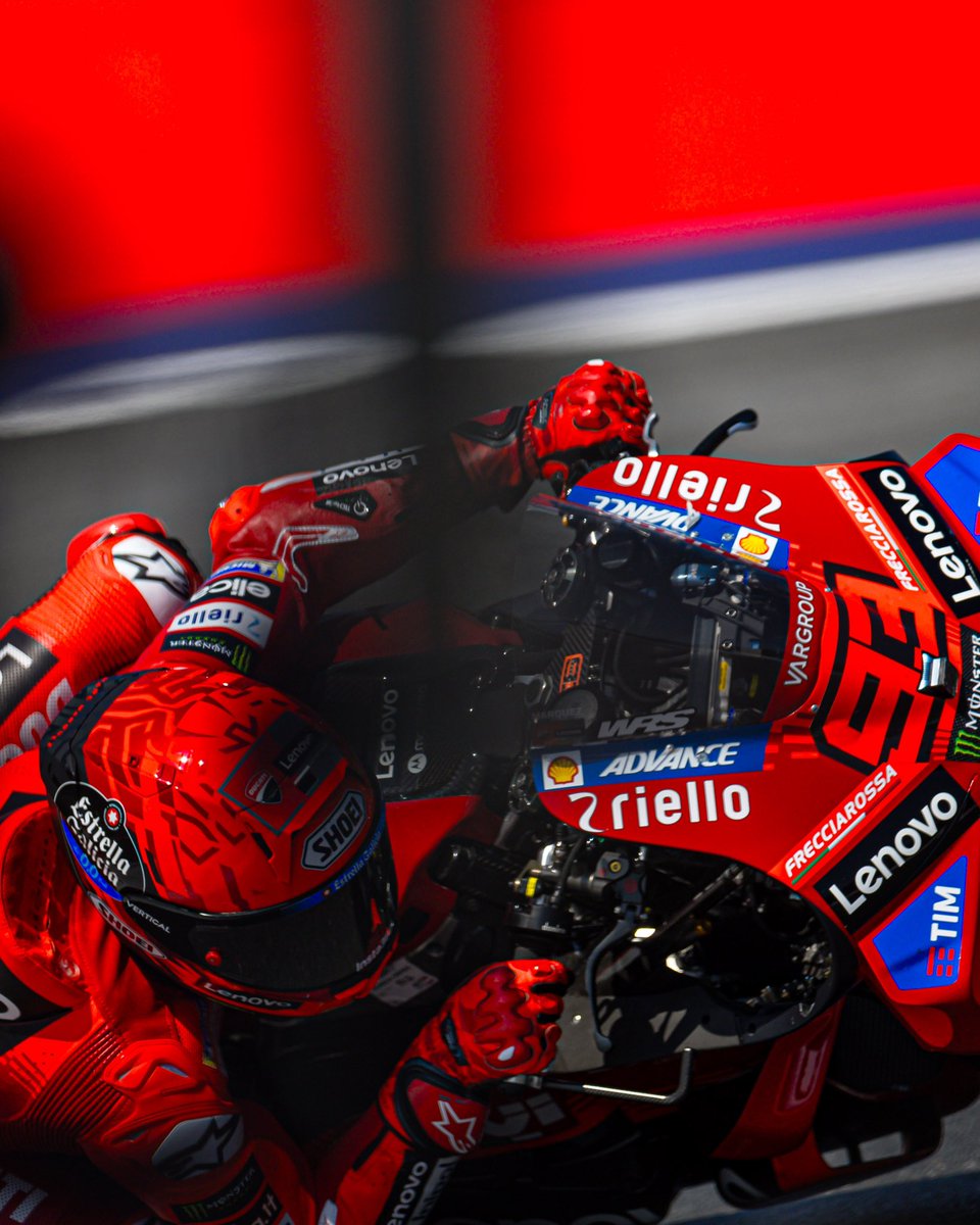 1-2 ☺️
➡️ FP1
🇦🇹 #AustrianGP 

#ForzaDucati #DucatiLenovoTeam