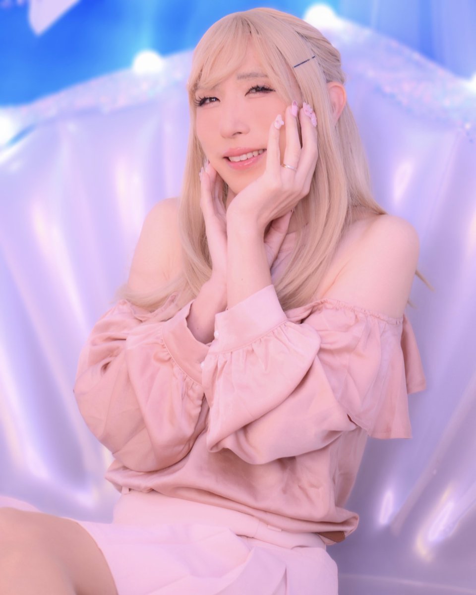 今日も一日お疲れ様でした😊

お盆なので早朝より地元に帰っています🚗
いつもよりのんびりと時間が流れていてとっても贅沢です🥰
皆さまも素敵な時間をお過ごしくださいませ💓