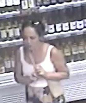 ‼️ Do you recognise this woman?

We are investigating a report of theft and assault at a petrol station in Trecenydd at around 5.20pm on 19 July.

👮 Officers are now looking to identify this woman, who could assist with enquiries. 

🔗 orlo.uk/tUc8t