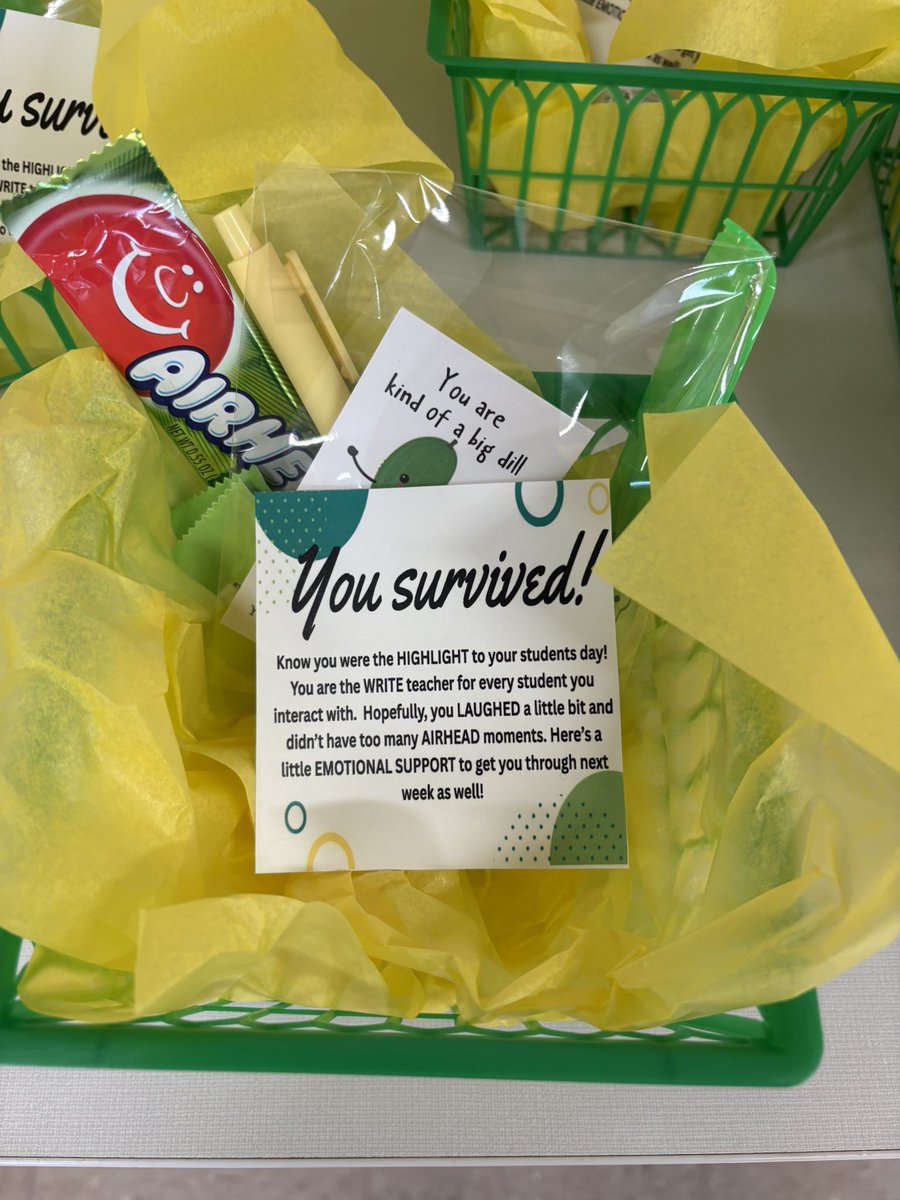 CalvertEnt1's tweet photo. First week of school is complete, and everyone needs a little pick me up from being back in the routine! Never pass up an opportunity to show appreciation for all of the things that can easily go unnoticed. #retention #schoolculture @heathercalvert @OfficerJohn326 https://t.co/rJoFhyFXpS