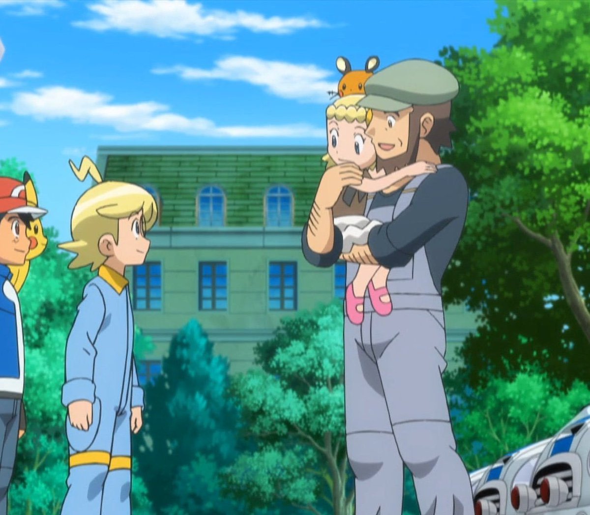 the difference between Meyer and his children always cracks me up. Like was their mother a stick with a blonde wig or something