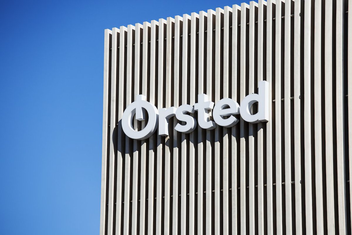 Financial ratings agency S&amp;P Ratings downgraded Ørsted’s credit rating to one level above junk status, largely due to the developer’s inability to sell a 50% stake in its Sunrise Wind offshore wind project in the US #renewables #offshorewind #windpower
tinyurl.com/mpbwek6r