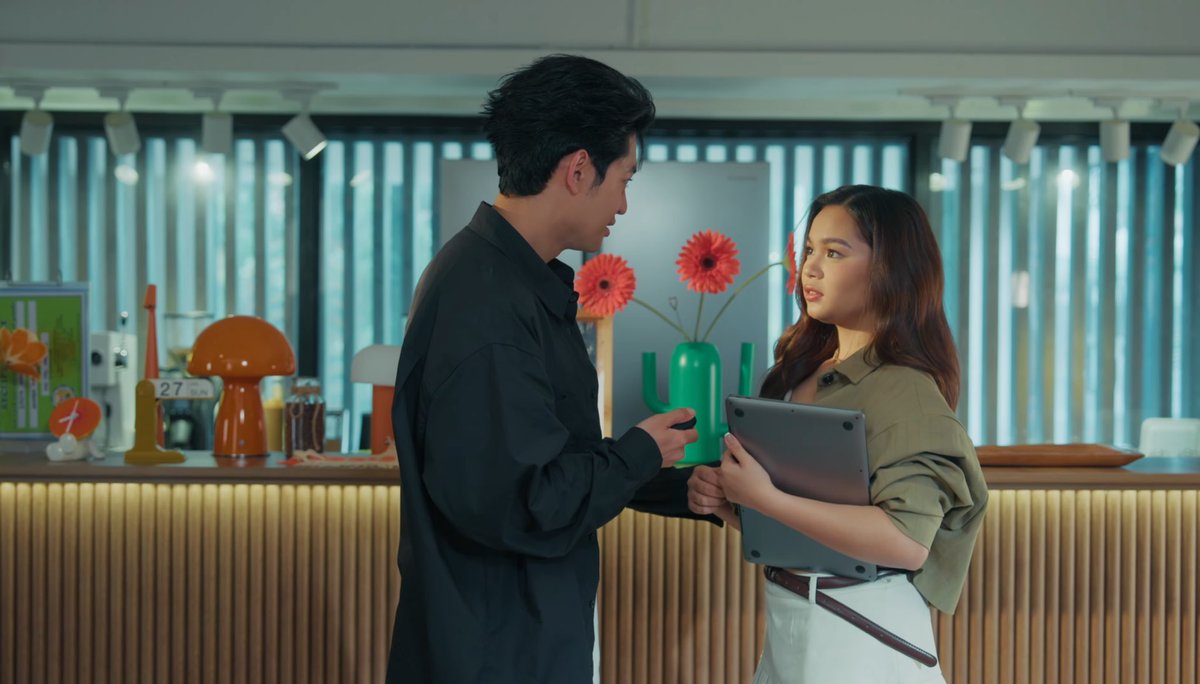 heyitsvinowhile's tweet photo. Pang apat na music video na ni Kolette bilang lead star. Sa loob lang ng kalahating taon ng 2025 tuloy ang pag-angat at projects niya. Thank you! Star Magic Management!

Kolette is not a starlet she’s a star, owning her name with talent and charisma.

KOLETTE ON INLAB MV https://t.co/D0lhWSvSTb