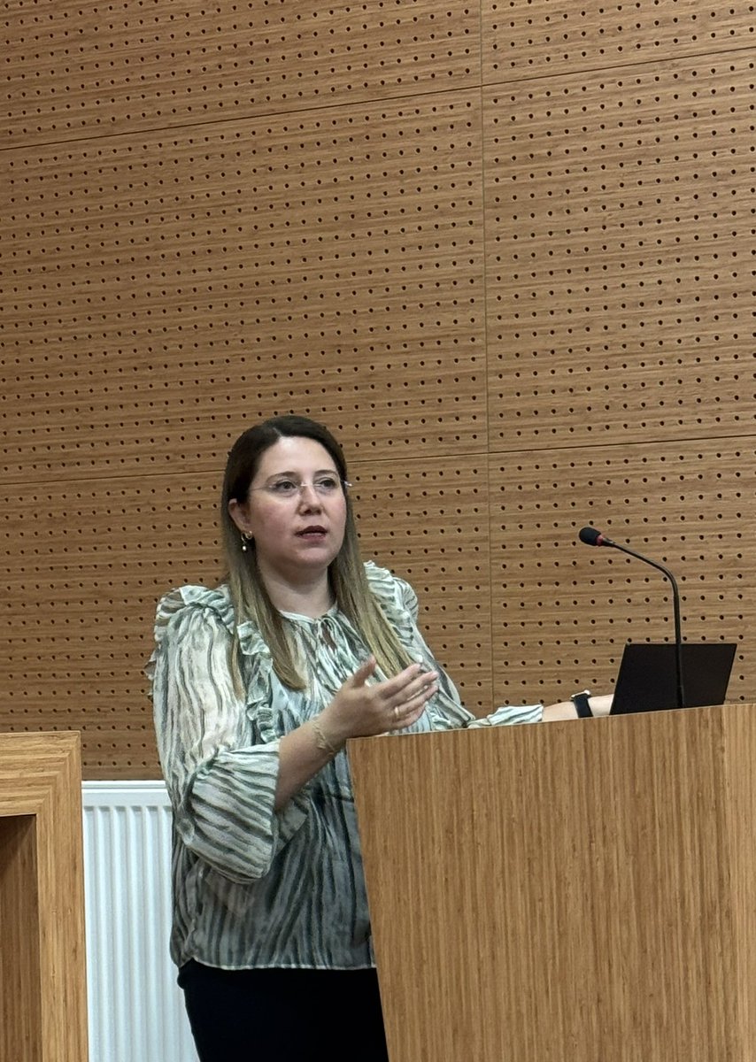 CorumTeknokent's tweet photo. Çorum Teknokent bünyesinde faaliyet gösteren firmalarımıza yönelik “Teknokentlerde Fikri Sınai Haklar” konulu eğitim, Hitit Üniversitesi TTO A.Ş. Müdür Yardımcısı Burcu Kabakdere’nin sunumuyla gerçekleştirildi.

Değerli katkıları için Sayın Burcu Kabakdere’ye  teşekkür ederiz. https://t.co/s898lve9Mx