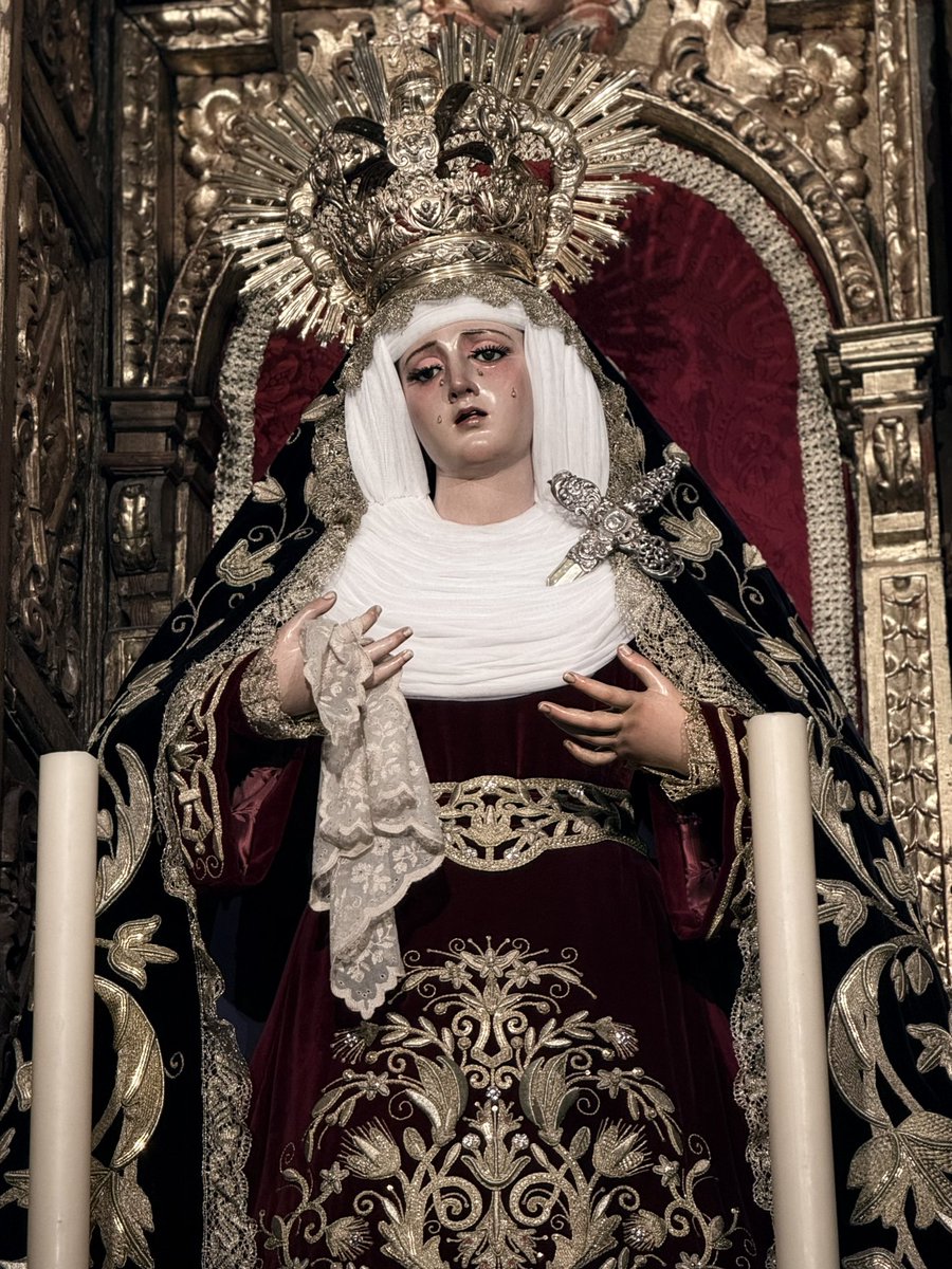 lamiradalfrente's tweet photo. Día de la Virgen: la Virgen de la Presentación, profundidad sin fondo. https://t.co/Gna8TGnZVD