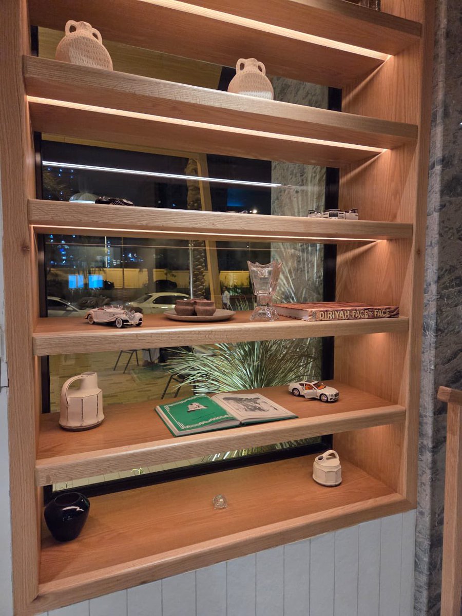 🔴 من أبها إلى الرياضضض 😍

كفي DM | حي الصحافه 

المكان رايق ومريييح والقهوه ممتازه 
يستحق التجربه 👌

📍موقع المكان:
maps.app.goo.gl/YmdYt8w3HubSWG…