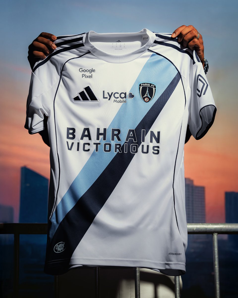 Paris FC (@parisfc) on Twitter photo 🎁 𝐉𝐄𝐔 𝐂𝐎𝐍𝐂𝐎𝐔𝐑𝐒 : 𝐆𝐀𝐆𝐍𝐄𝐙 𝐕𝐎𝐓𝐑𝐄 𝐌𝐀𝐈𝐋𝐋𝐎𝐓 ⵑ
J-2 avant notre retour en <a href="/Ligue1/">Ligue 1 McDonald's</a> à Angers 🙌
Pour fêter ça, 2 maillots extérieurs 25/26 sont à gagner 😍
👍 Likez ce tweet
💬 Commentez avec votre taille
📅 Annonce des 2 gagnants mardi 18/08 à 12h.
🔵⚪ 🎁 𝐉𝐄𝐔 𝐂𝐎𝐍𝐂𝐎𝐔𝐑𝐒 : 𝐆𝐀𝐆𝐍𝐄𝐙 𝐕𝐎𝐓𝐑𝐄 𝐌𝐀𝐈𝐋𝐋𝐎𝐓 ⵑ
J-2 avant notre retour en <a href="/Ligue1/">Ligue 1 McDonald's</a> à Angers 🙌
Pour fêter ça, 2 maillots extérieurs 25/26 sont à gagner 😍
👍 Likez ce tweet
💬 Commentez avec votre taille
📅 Annonce des 2 gagnants mardi 18/08 à 12h.
🔵⚪