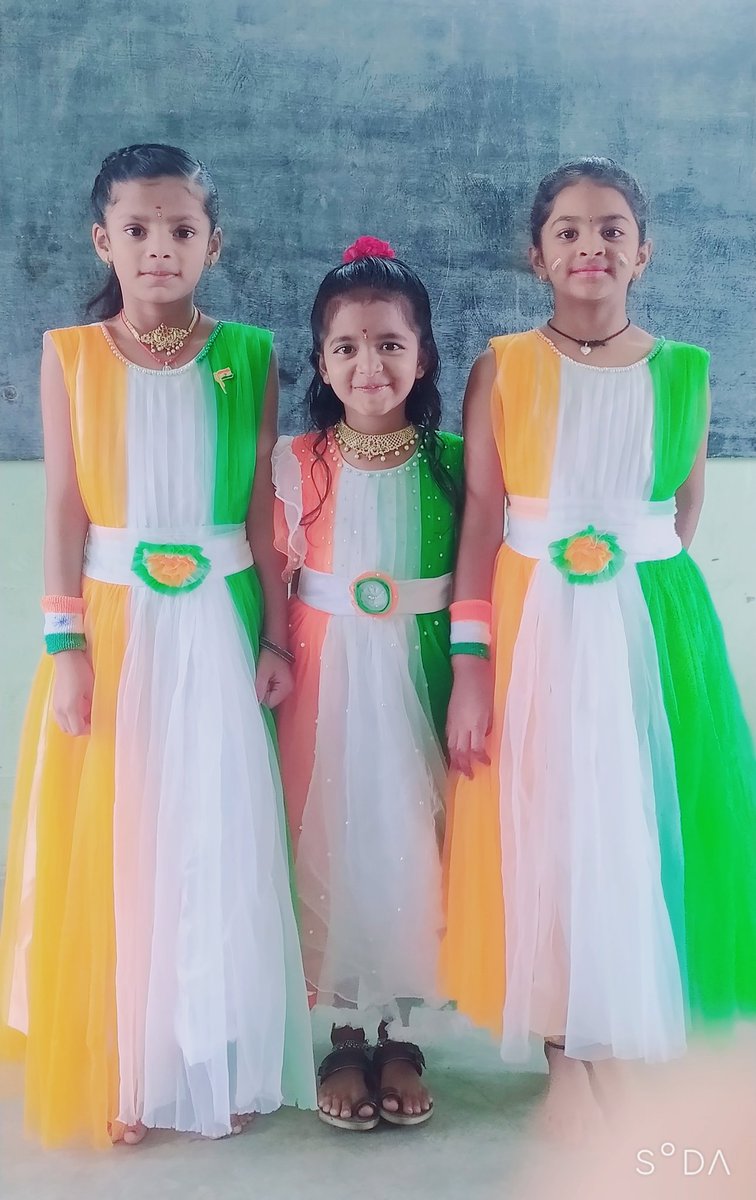 dharmajeetchak's tweet image. 🎉Happy 79th Independence Day! 😍😍

🙏May our country always be blessed with peace, prosperity and harmony.😇

📸Today&apos;s Independence Day Memories with my Cuties 3rd Class Students of Vedha International School, Kondapak, District: Siddipet in Hyderabad, Telangana State. ☺️