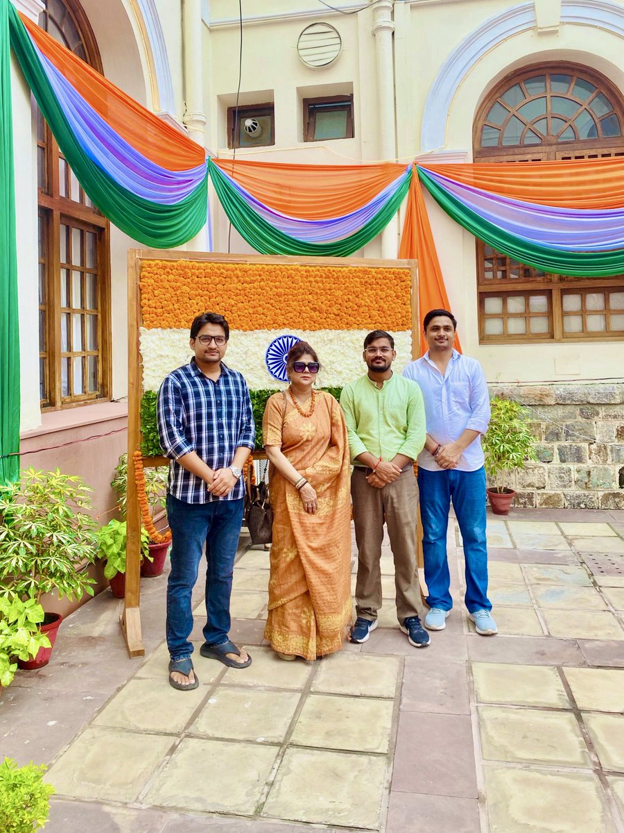 ProfRekhaSaxena's tweet photo. Happy Independence Day Everyone! https://t.co/vYbokNwNFj