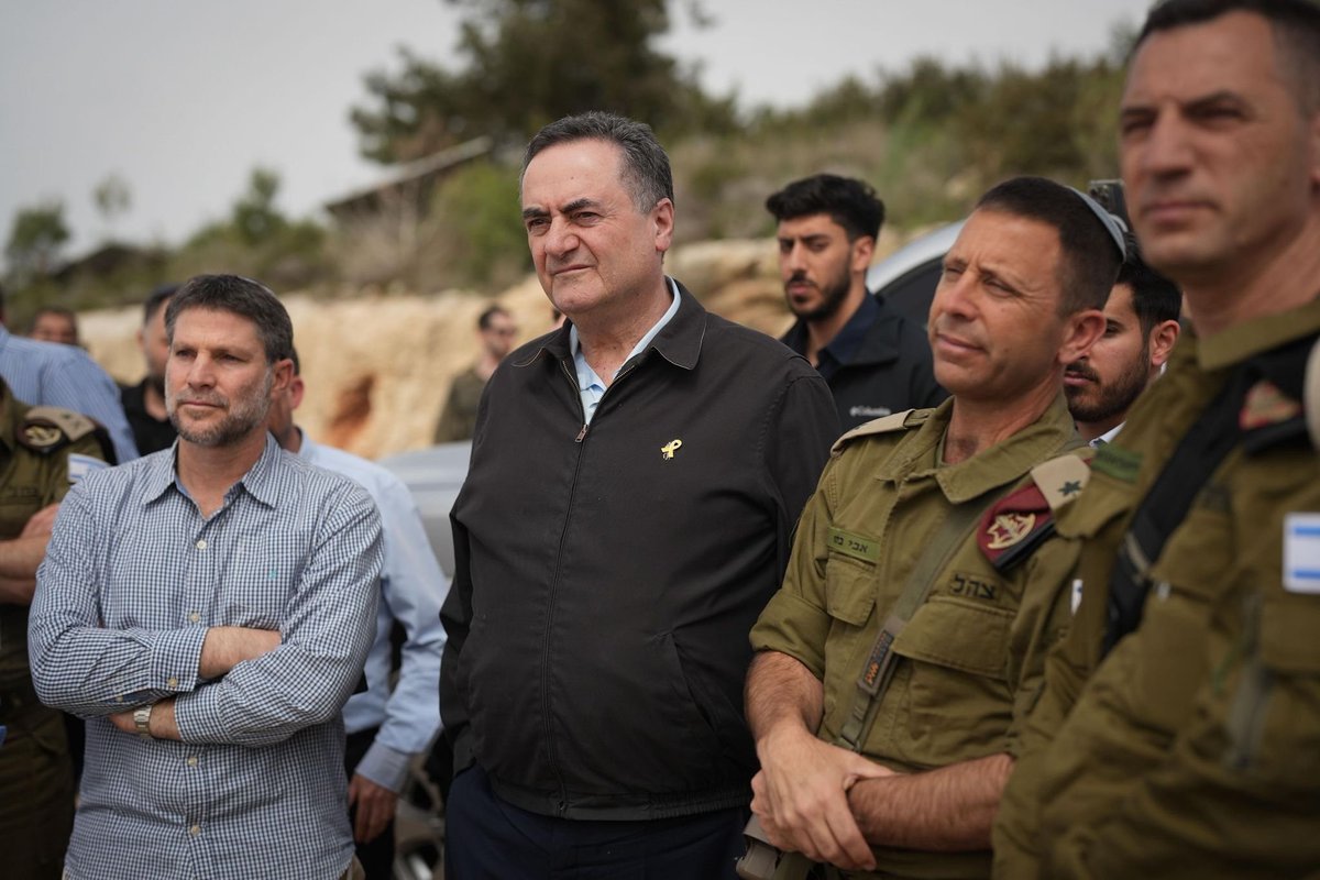 İsrail Savunma Bakanı, orduyu siyasallaştırmakla suçlanıyor
 
📍 İsrail’de üst düzey güvenlik yetkilileri, Savunma Bakanı Yisrael Katz’ı, Genelkurmay Başkanı Tümgeneral Eyal Zamir’in onayladığı bir dizi atamayı engelleyerek İsrail Savunma Kuvvetleri’ni (IDF) siyasallaştırmakla
