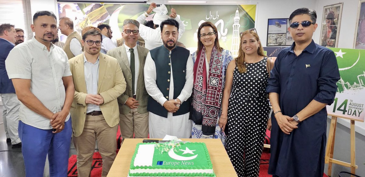 HAPPY INDEPENDENCE DAY🇵🇰❤️
#14augustpakistanindependenceday 
PAKISTAN ZINDABAD 
#14august2025 BARCELONA CELEBRATION DAY VIVA ESPANA VIVA PAKISTAN🇵🇰🇪🇸🇪🇺