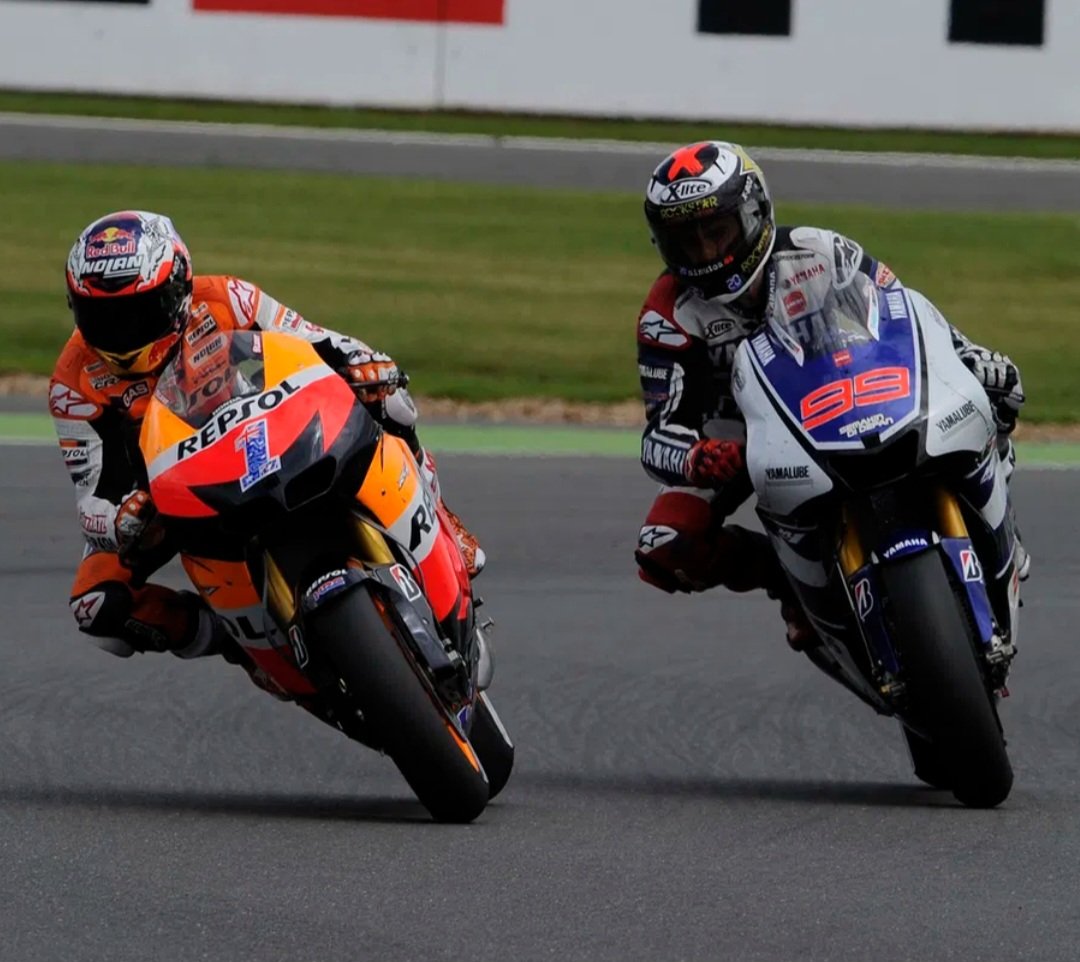 MOTOGP FORCE tweet media