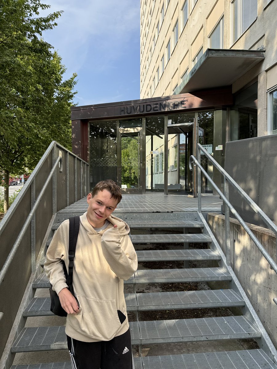 Anton Berg tweet media