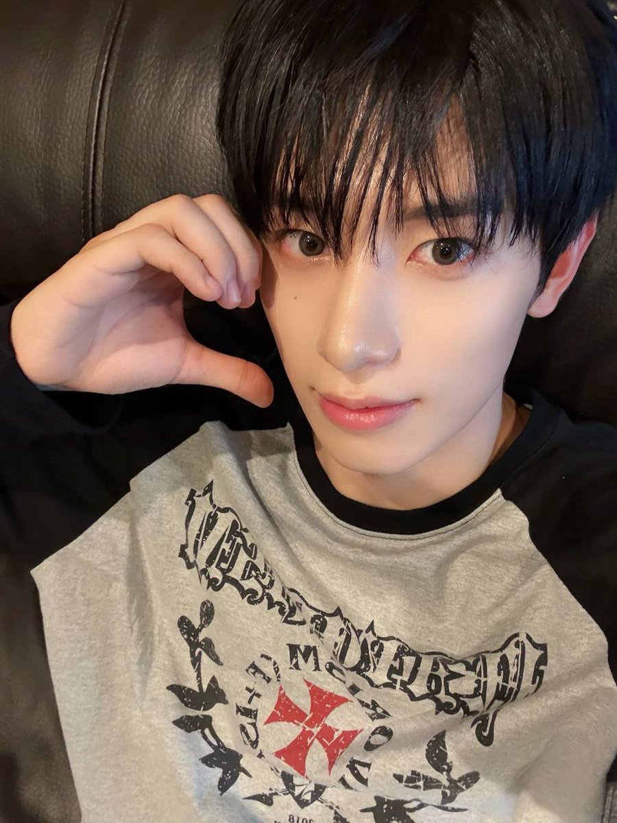 kunho_ours's tweet photo. 150825
Kunho X (Twitter)
Update

#KUNHO #ALLHOURS好きな人と繋がりたい #twitter #Minuts #Ukrainefandom #Ukraine_Allhours_sten

@kunho_ours https://t.co/Wt7IXH2ziS