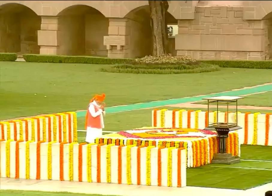 AlokSingh1july's tweet image. जिसने सबसे पहले आम भारतीयों को गुलामी का  मतलब समझाया उनको समस्त देशवासियों की तरफ़ से माननीय प्रधानमंत्री द्वारा नमन

सभी को स्वतंत्रता दिवस की बधाई