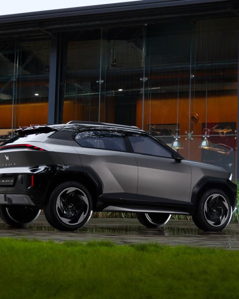 samonwheel's tweet photo. .@Mahindra_Auto has revealed the Vision X concept at the #FreedomNU event this #IndependenceDay.
Positioned as part of Mahindra’s future SUV line-up, the #VisionX previews design and tech elements for upcoming electric and hybrid models. https://t.co/7liCuEFG4d