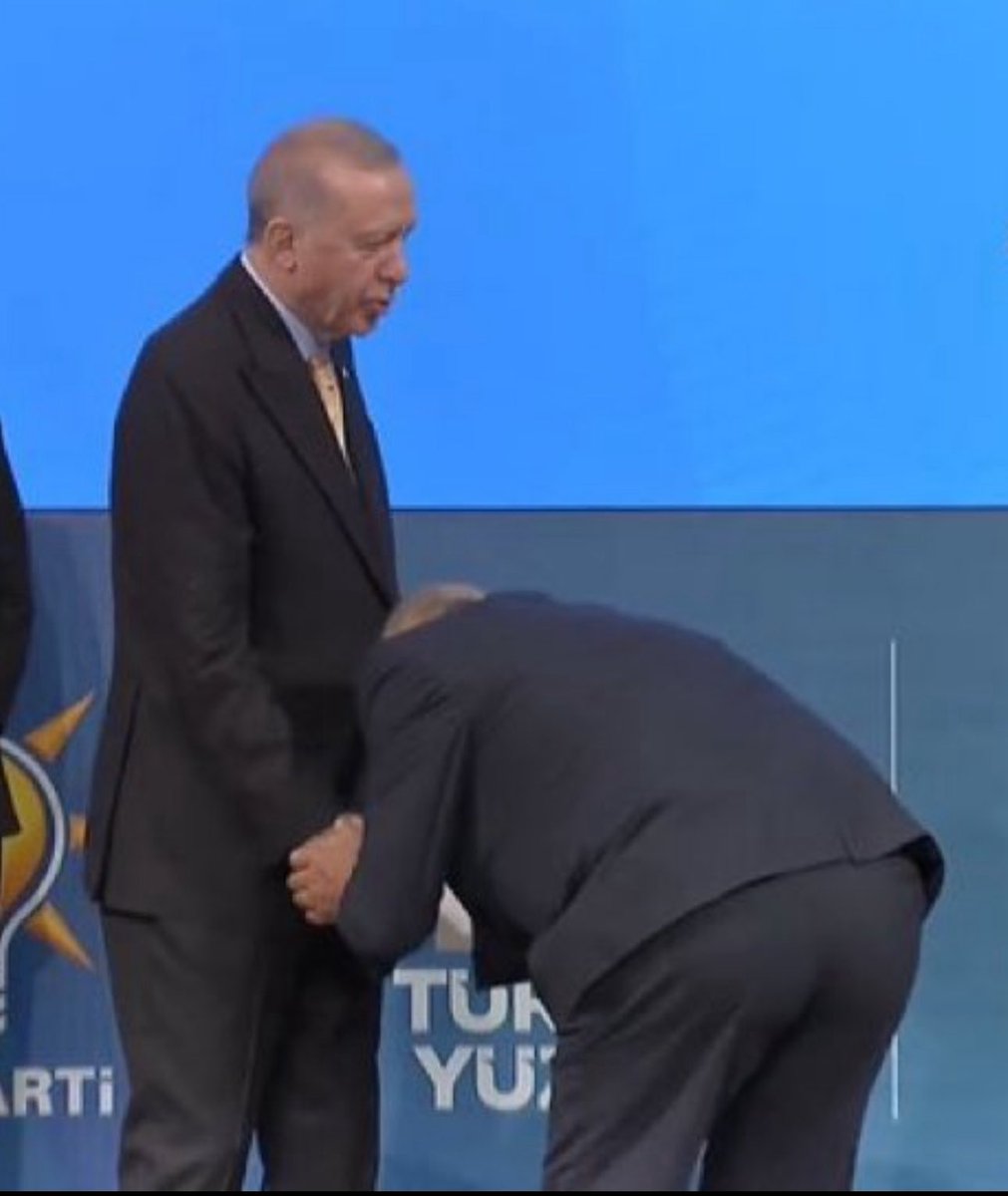 Kutsal adama tapınma:

🇮🇳 Hindistan      /      🇹🇷 Türkiye