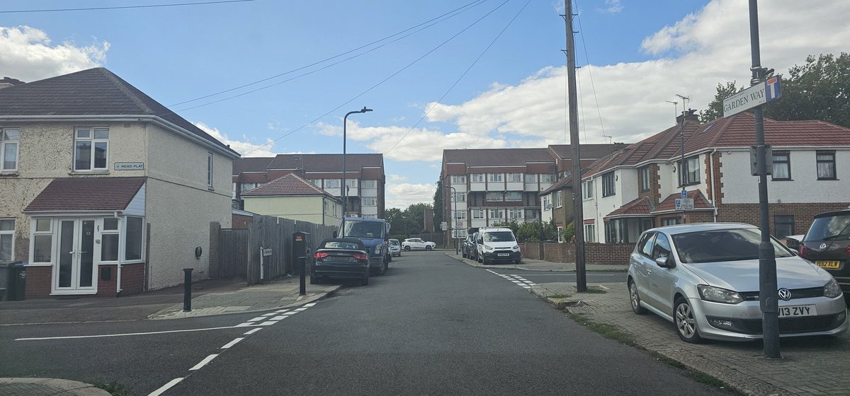 Asif Zamir (@mrasifzamir) on Twitter photo Finally after years of making noise and begging for some simple giveaway markings! The roads of St Raphs are once again a slightly more safer place! Its the simple things in life that matter most to us all. Hazard warning lines? <a href="/TfL/">TfL</a> <a href="/Brent_Council/">Brent Council</a> <a href="/NationalHways/">National Highways</a> <a href="/MayorofLondon/">Mayor of London, Sadiq Khan</a> Finally after years of making noise and begging for some simple giveaway markings! The roads of St Raphs are once again a slightly more safer place! Its the simple things in life that matter most to us all. Hazard warning lines? <a href="/TfL/">TfL</a> <a href="/Brent_Council/">Brent Council</a> <a href="/NationalHways/">National Highways</a> <a href="/MayorofLondon/">Mayor of London, Sadiq Khan</a>