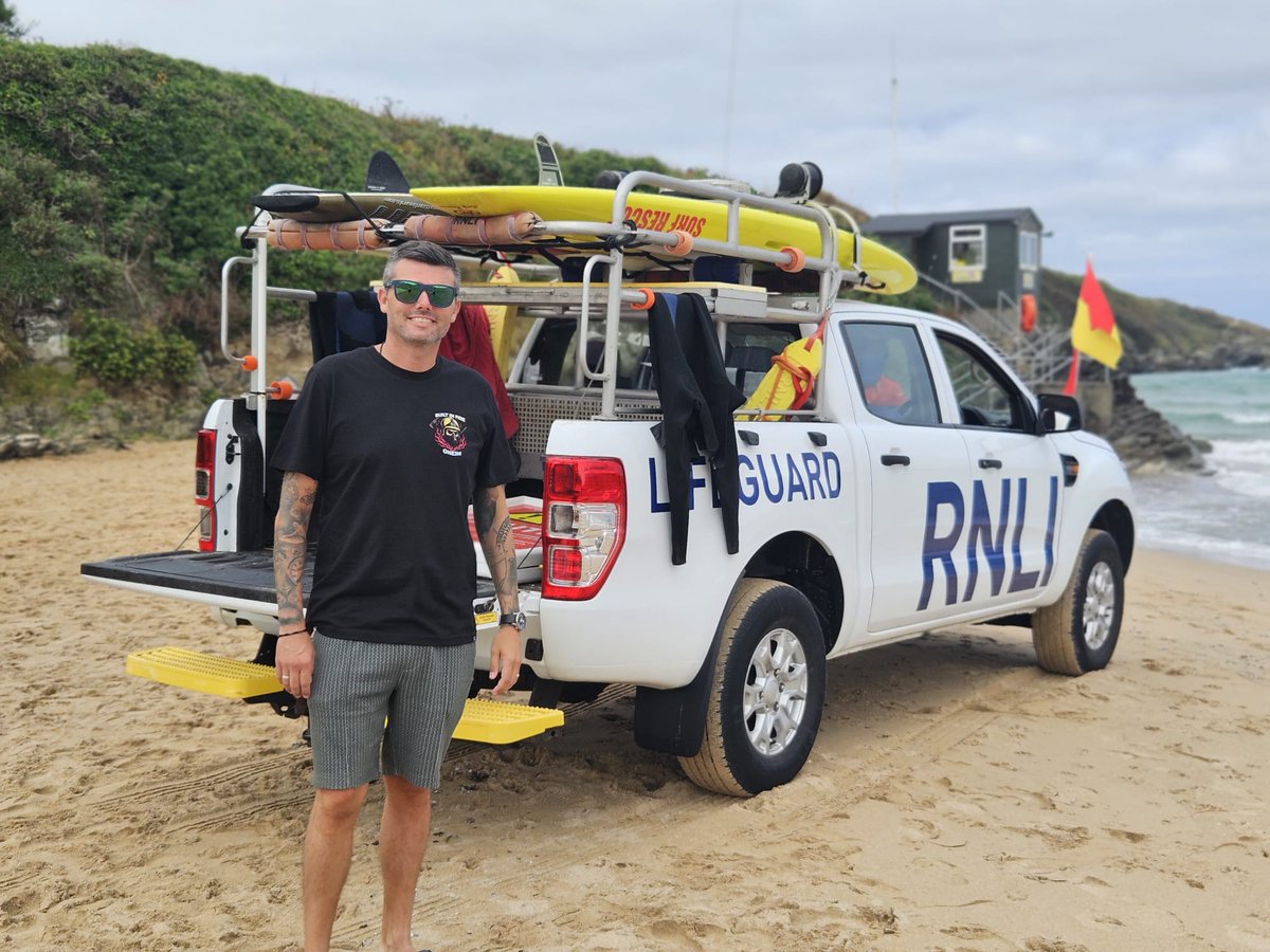 It was great for <a href="/Deano9993/">Deano999</a> to meet the team from RNLI Newquay and sharing what we do at Walk &amp; Talk 999. They do such an amazing and important job keeping everyone safe. 👏