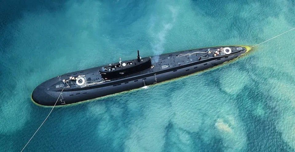 r116440's tweet photo. 🇷🇺 #Russia Project 636.3 Varshavyanka (NATO Improved Kilo II) diesel-electric attack #submarine (SSK) 'Kolpino' (B-271) of the Black Sea Fleet in Novorossiysk in 2019 #warship #navy #naval @mod_russia #B271 #SSK https://t.co/PbdlfIkiZK