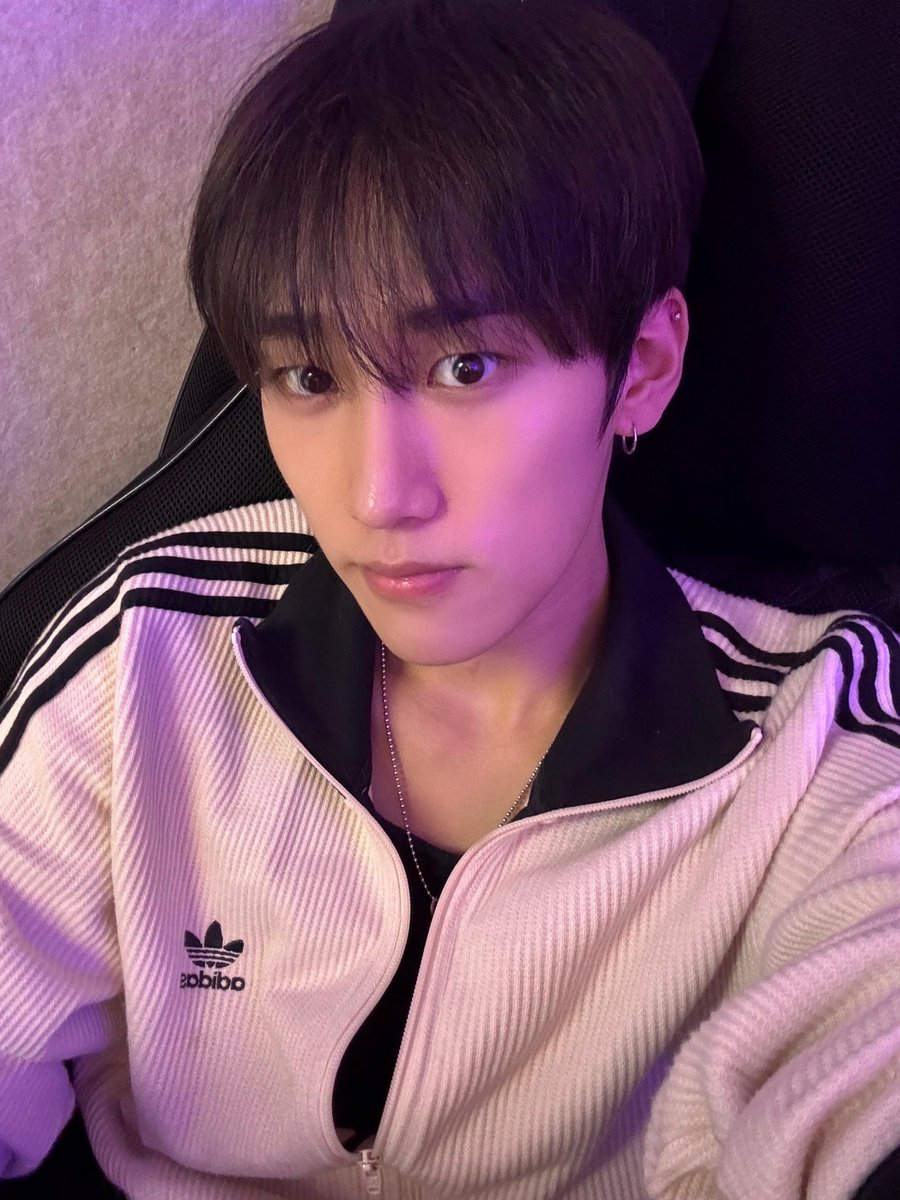 [ #MINSEOUNG - Twitter]

🐹~

Dimanche Minseoung 🤓

#김민성 #KIMMINSEOUNG
#TIOT #티아이오티