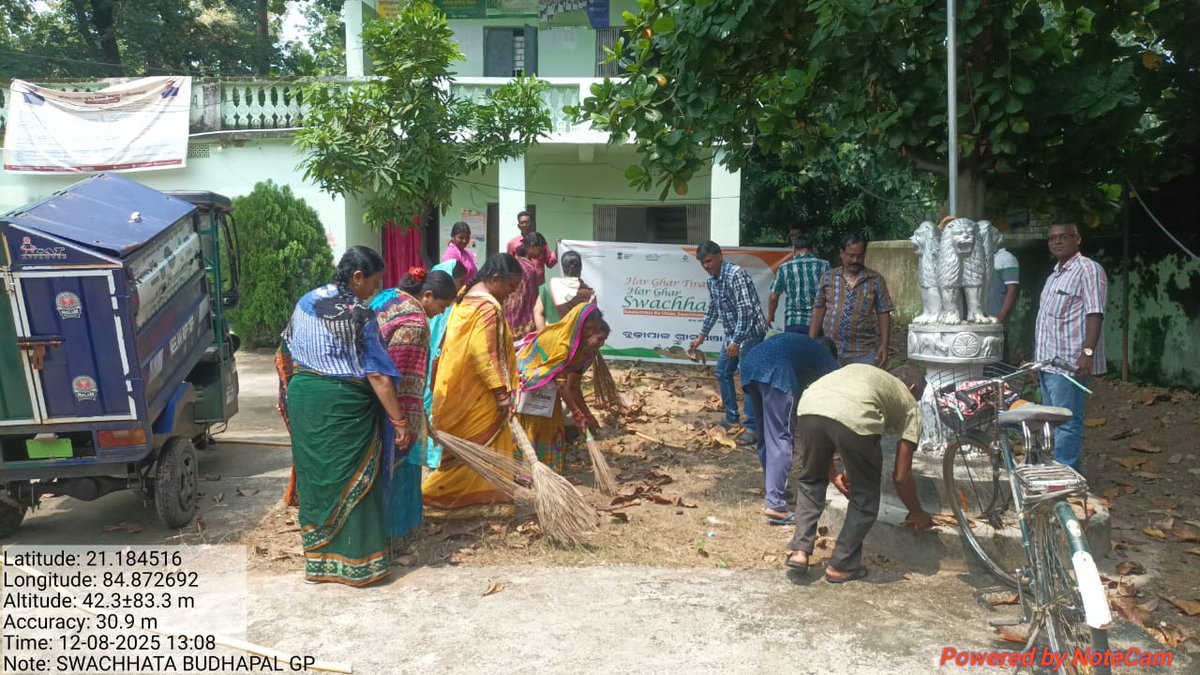 Zilla Parishad, Deogarh (@zp_deogarh) on Twitter photo Different activities carried out in Budhapal GP of Reamal block on the occasion of Har Ghar Tiranga Har Ghar Swachhata Campaign. #HarGharTiranga #HarGharSwachhata <a href="/PRDeptOdisha/">Panchayati Raj and Drinking Water Department</a> <a href="/MoJSDDWS/">Department of Drinking Water & Sanitation (#DDWS)</a> <a href="/Deogarhdistadmn/">Collector Deogarh</a> Different activities carried out in Budhapal GP of Reamal block on the occasion of Har Ghar Tiranga Har Ghar Swachhata Campaign. #HarGharTiranga #HarGharSwachhata <a href="/PRDeptOdisha/">Panchayati Raj and Drinking Water Department</a> <a href="/MoJSDDWS/">Department of Drinking Water & Sanitation (#DDWS)</a> <a href="/Deogarhdistadmn/">Collector Deogarh</a>