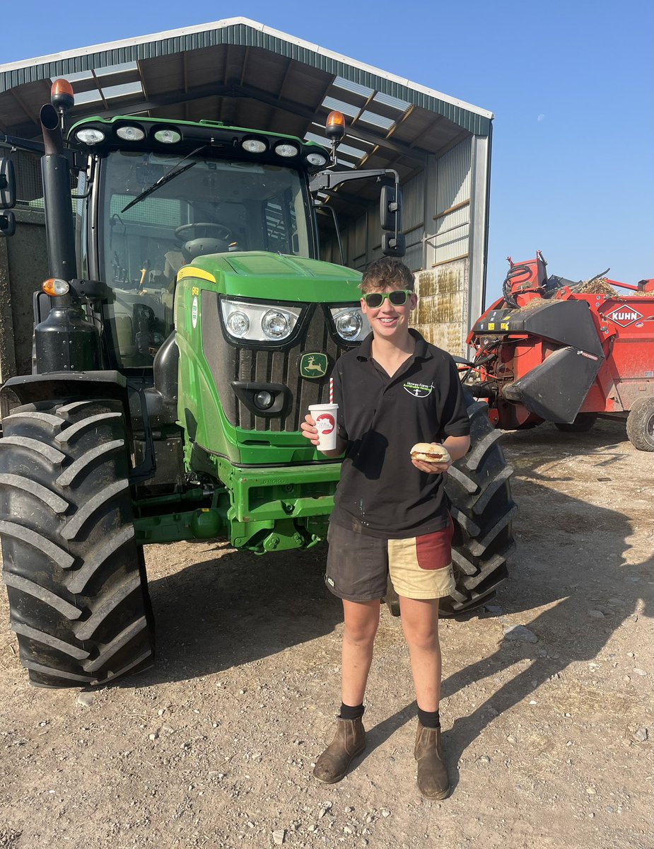 ortongrange's tweet photo. Start your day with a strawberry milkshake like James! 🍓🥛 🫨 https://t.co/KhdBgQKzZU