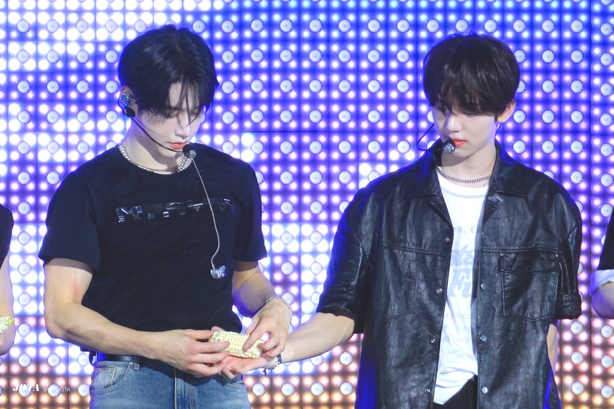 20250811 반짝투어

🌽

#김지웅 #KIMJIWOONG
#한유진 #HANYUJIN 
#SAMBOKZ #サムボクズ