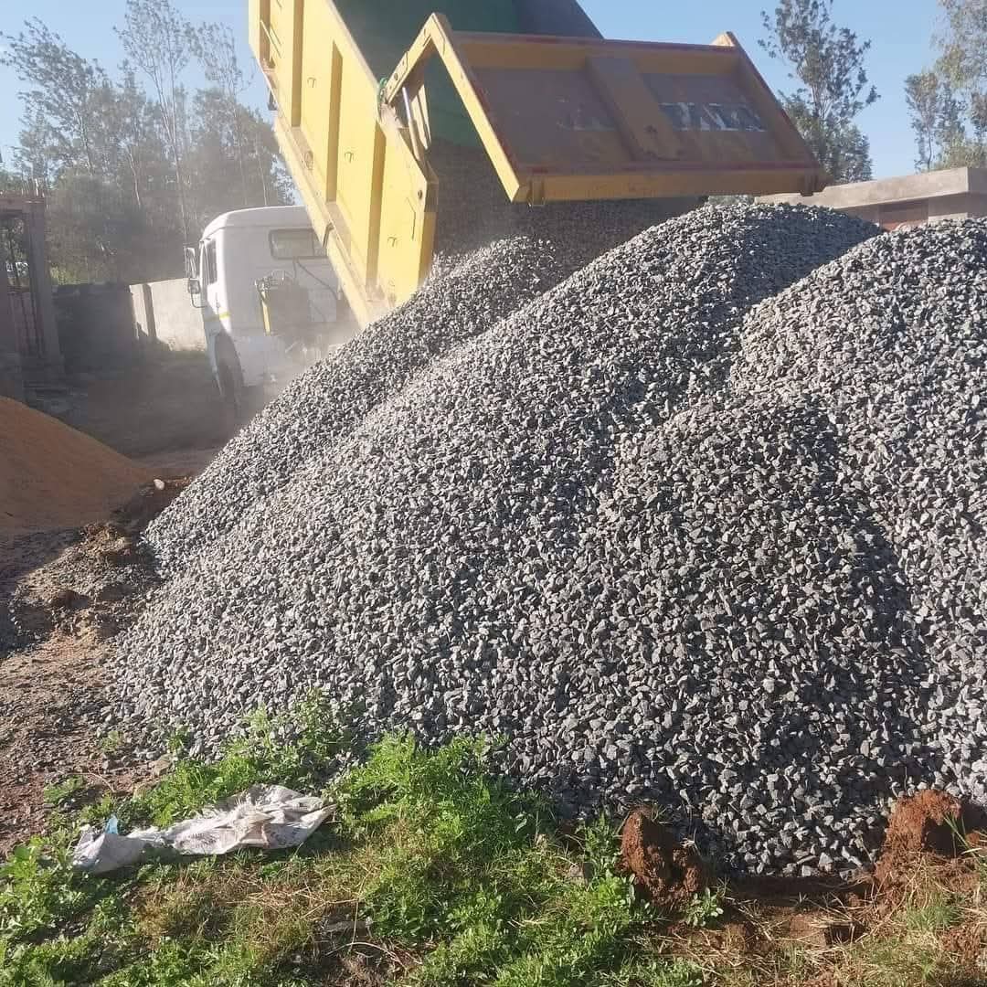 ChairSammu's tweet photo. Another load on the move! Samiku Construction Company — delivering quality materials, on time, every time. 
#samikuconstructioncompany https://t.co/vXgV5UTdqC