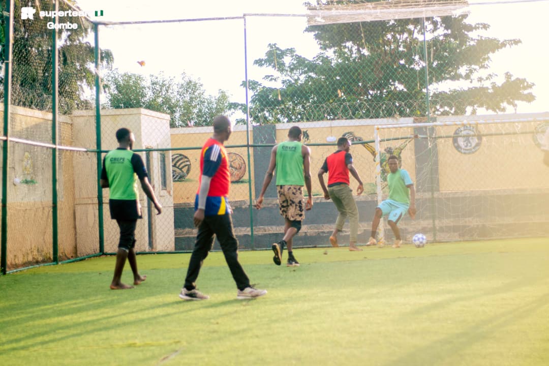 Erudite Wills (@eruditewills) on Twitter photo From the screen to the pitch ๐๏ธ
<a href="/SuperteamNG/">Superteam Nigeria</a> Gombe State community.
A bullish and bearish match ๐, you should know who won.
The <a href="/solana/">Solana</a> ecosystem call is an experience not to be soon forgotten.
<a href="/_Jiibal/">Jiibal</a>
<a href="/void_mane/">Muhammad Fareed</a>
<a href="/emynice_/">Emynice</a>
<a href="/EnochModi_/">Mallam Enoch</a> thanks for these shots. From the screen to the pitch ๐๏ธ
<a href="/SuperteamNG/">Superteam Nigeria</a> Gombe State community.
A bullish and bearish match ๐, you should know who won.
The <a href="/solana/">Solana</a> ecosystem call is an experience not to be soon forgotten.
<a href="/_Jiibal/">Jiibal</a>
<a href="/void_mane/">Muhammad Fareed</a>
<a href="/emynice_/">Emynice</a>
<a href="/EnochModi_/">Mallam Enoch</a> thanks for these shots.