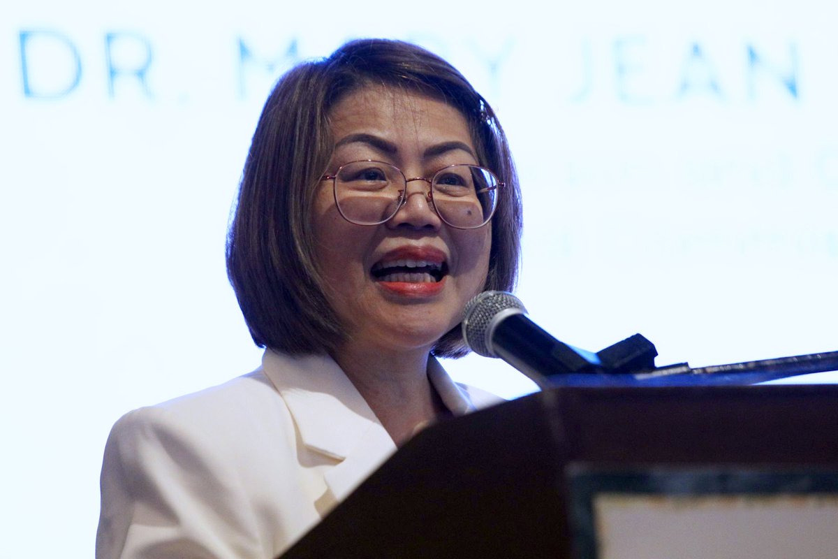 pnagovph's tweet photo. DIGITAL ID FOR SENIORS | The launch of the National Commission of Senior Citizens and the @DICTgovph digital National Senior Citizens ID through the #eGovPH Super App at the Manila Hotel on Friday (Aug. 15, 2025). The digital NSCID makes it easier for the elderly Filipinos to access their rights and benefits, ranging from discounts and healthcare services to transportation and retail. | PNA photos by Yancy Lim