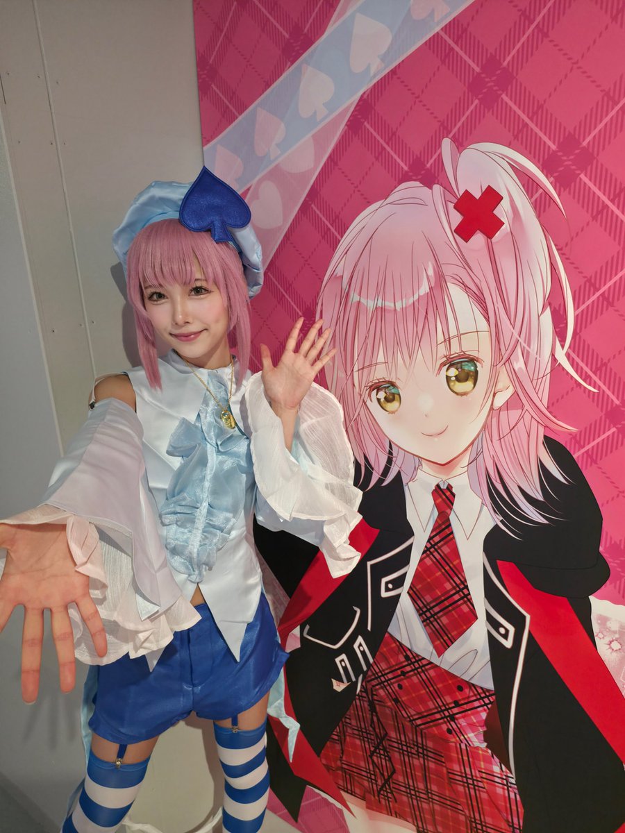 ashidan_usagi's tweet photo. 初めてのコスプレが
記念すべき展示会だなんて……💭

小学校の卒業文集に「子供が生まれたら、名前は" あむ "にしたい」と書いたくらい、しゅごキャラにどっぷりハマっていた幼少期を思い出しました💓

PEACH-PIT先生方！！！
素敵な機会をありがとうございました✨

#PEACHPIT特別展 https://t.co/LVDlmWPoos
