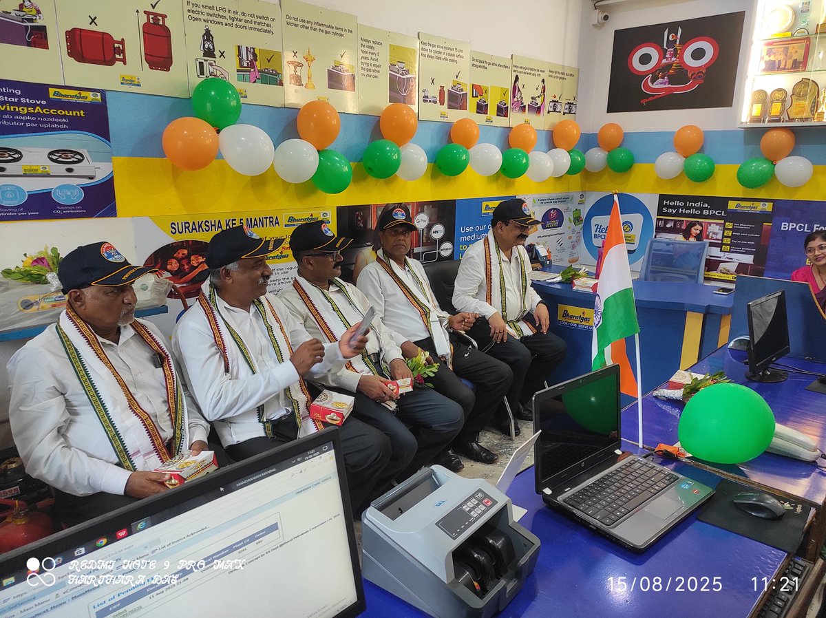Akash_bpcl's tweet photo. Your courage and dedication have safeguarded our nation's freedom. Annapurna Enterprises, Jaleswar salute you on this Independence Day.. JAI HIND... @AnnapurnaEnter @BPCLimited @BPCLLPG @cmdbpcl @BPCLKhurda @rksingh4145 https://t.co/BgfHHFymxn
