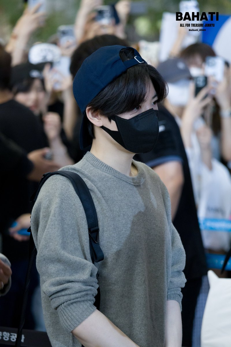 Bahati_0909's tweet photo. 250815 GMP🛫

#준규 #JUNKYU #ジュンギュ
#TREASURE #트레저 https://t.co/agMTnBX7WZ