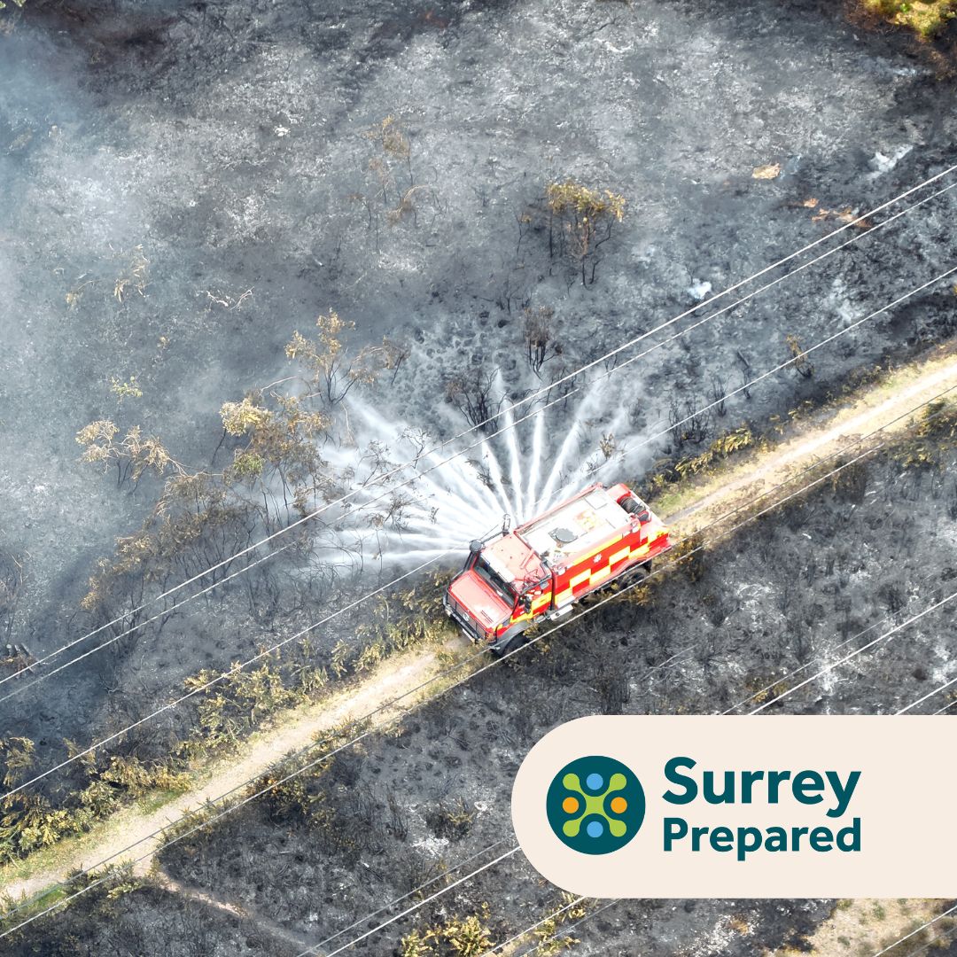 It’s set to be hot this weekend. Pack a picnic – not a disposable BBQ, bin your rubbish – litter fuels fires, don’t leave glass in direct sunlight. 🙏 Thank you for keeping #SurreyPrepared and safe. #BeWildfireAware. For more information 👉 orlo.uk/eP4t9 <a href="/SurreyFRS/">Surrey Fire & Rescue Service</a>
