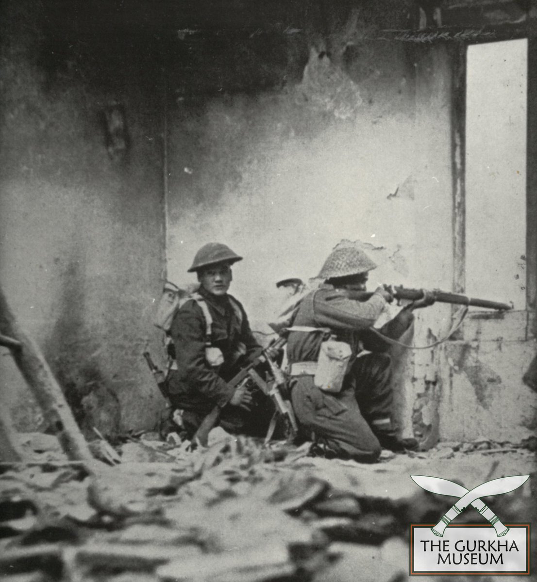 GurkhaMuseum's tweet photo. Remember the 140,000 Gurkha soldiers who fought valiantly in WWII, earning 12 Victoria Crosses. Join us for VJ80 and learn more: https://t.co/f8g6Uk0llt

  #MilitaryHistory #WWII #NeverForget #BritishArmy  #Gurkhas #VictoriaCross #RememberTheFallen #VJDay80 #VictoryInJapan https://t.co/F8uH8E44bD