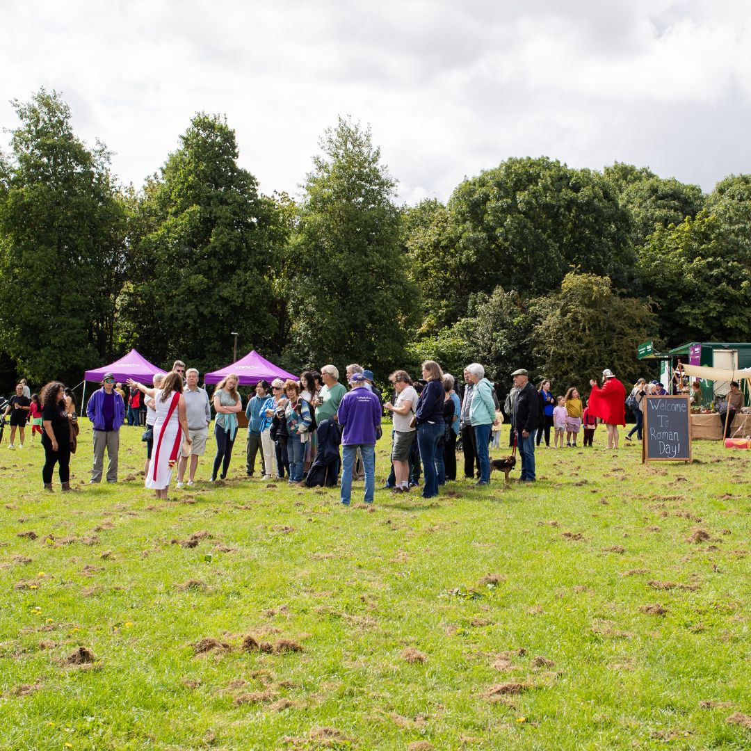 TheParksTrust's tweet photo. Join us this Saturday in Bancroft Park for #RomanDay!

🛡️ Meet a Roman Lady and Roman soldier 
🏛️ Tour Bancroft Roman Villa
🔍 Admire captivating artefacts from @MKCityDiscovery
🎨Take part in themed crafts &amp; activities 

Find out more: https://t.co/eQni1DVCdF https://t.co/BxBnaZ5cWV