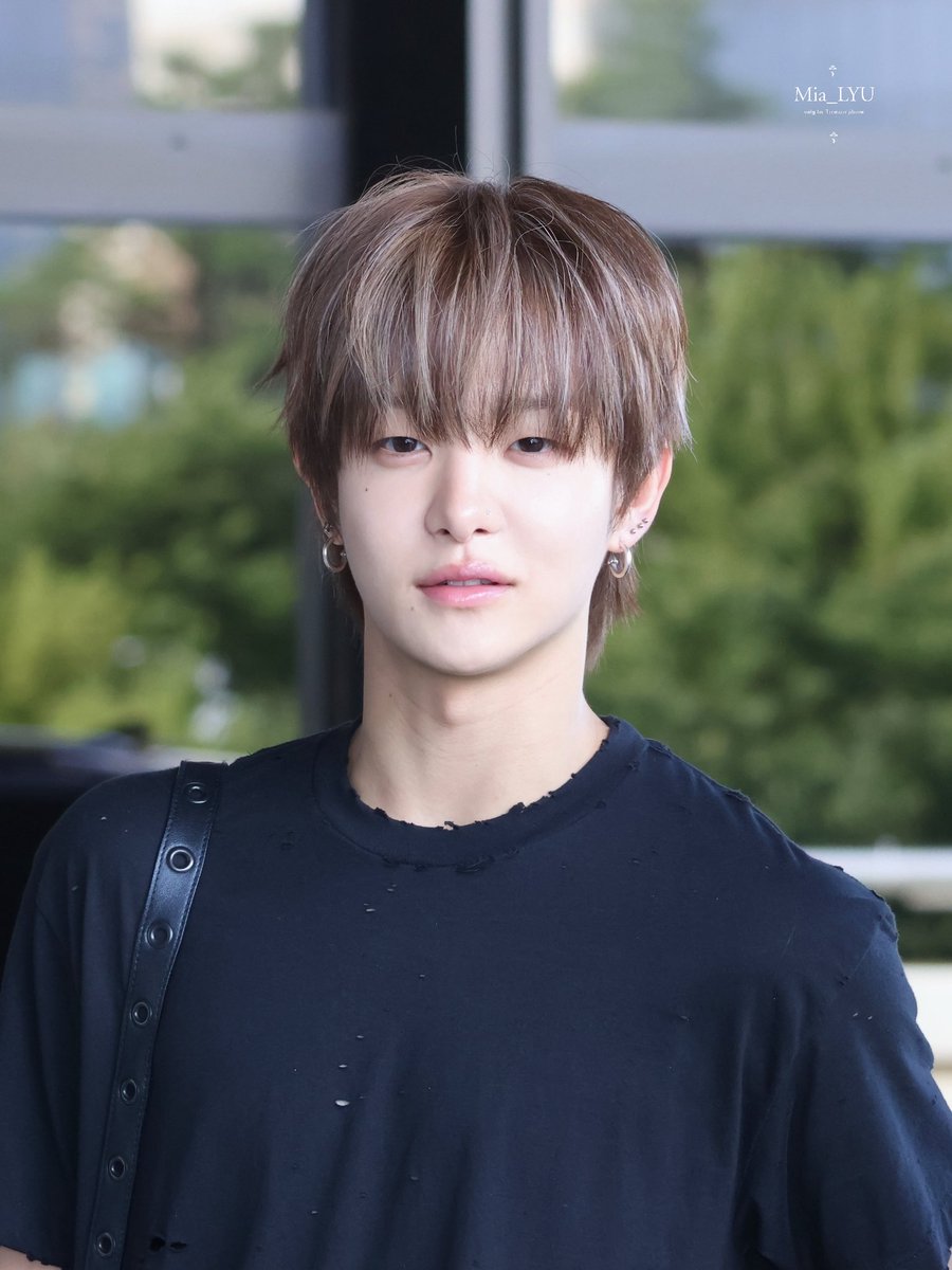 Mia_LYU0110's tweet photo. 250815

#JIHOON #지훈 #ジフン 
#트레저 #TREASURE https://t.co/xFEAagzTuj