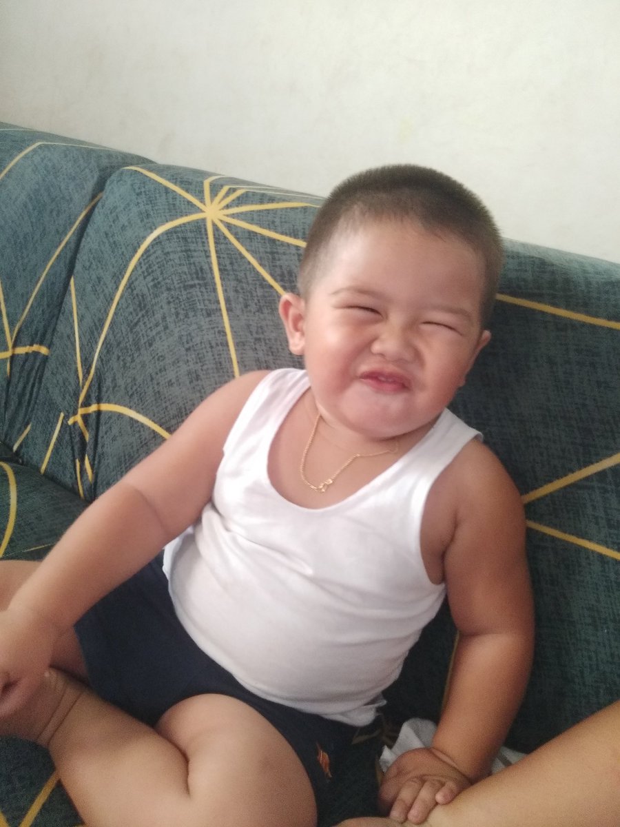 YennaBaby's tweet photo. I can't get over with your cuteness, mylove.🤗😘 https://t.co/KUPFpWwkXK