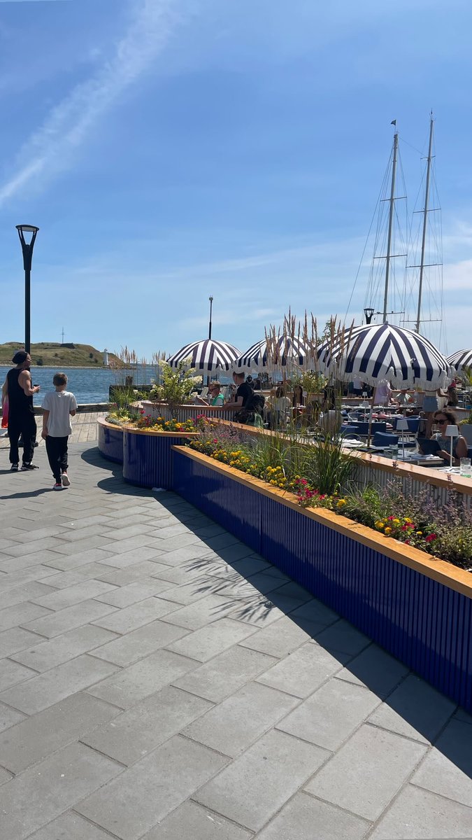 ChadSourceFr's tweet image. Nouvelle photo de @ChadMMurray avec son fils, postée par Sarah.