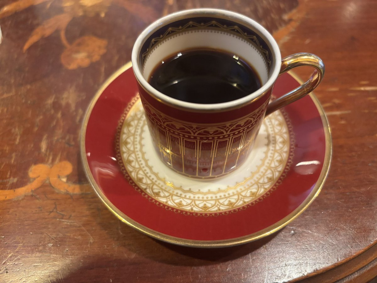 MINATOShoeShine's tweet photo. 地元の名店Coffeaです☕︎帰るたびに必ず行くのですが、本当においしく雰囲気もよくいつも感動する間違いなく伝説の店です。いつまでも無くなってほしくないなぁ。もし行かれた際はまず珈琲のエキスを飲んでみてください☺️
#鶴岡市 #コーヒー #珈琲 #coffea #コフィア #珈琲のエキス https://t.co/XEIausmt8U