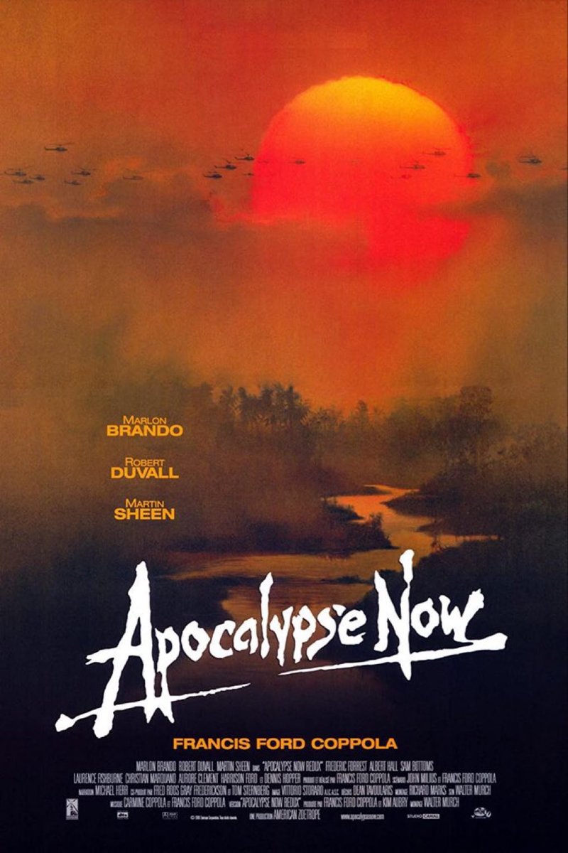 Il y a 46 ans, Francis Ford Coppola réalisait : #ApocalypseNow.
Tournage chaotique, budget dépassé, conditions climatiques complexes, problèmes de santé de l’équipe ont participé à la légende véridique de ce classique quasi parfait.
« j’adore l’odeur d’un film au petit matin ».