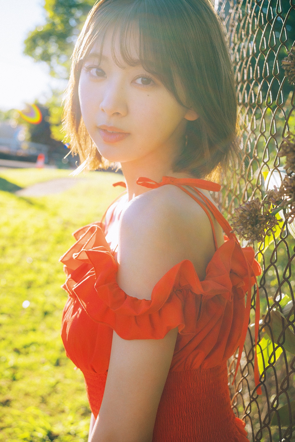 日向坂46富田鈴花1st写真集「鈴花サーキット」【公式