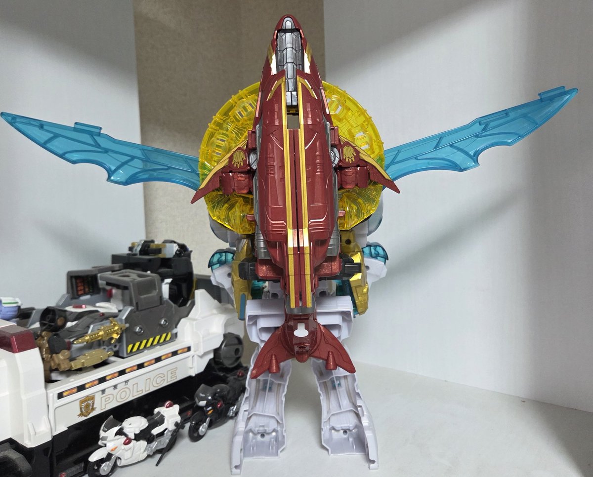 テガソード、オルカブースター、グーデバーン ゴジュウジャー #テガソード #オルカブースター #グーデバーン #俺合体