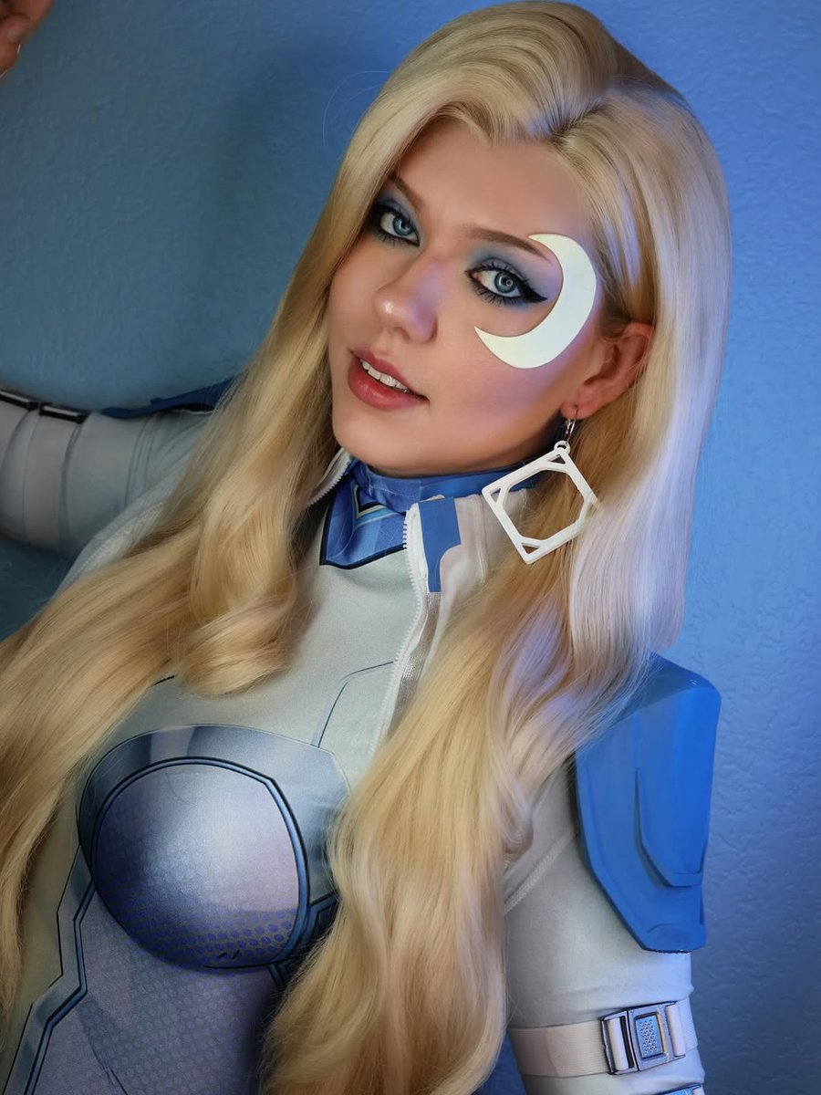 wigisfashion's tweet photo. Model: @haleycosplay (from IG)
๐Style Code: LF6122
๐https://t.co/BWb2phJNoc
#wigisfashion #wigs #perruque #perรผcke #peluca #cosplay #lacewigs #blondehair #blondewig #blondie #cosplaygirl #marvel #marvelcosplay #marvelrivals #daggercosplay #vengeanceagger #cloakanddagger https://t.co/JVxnJBEQBt