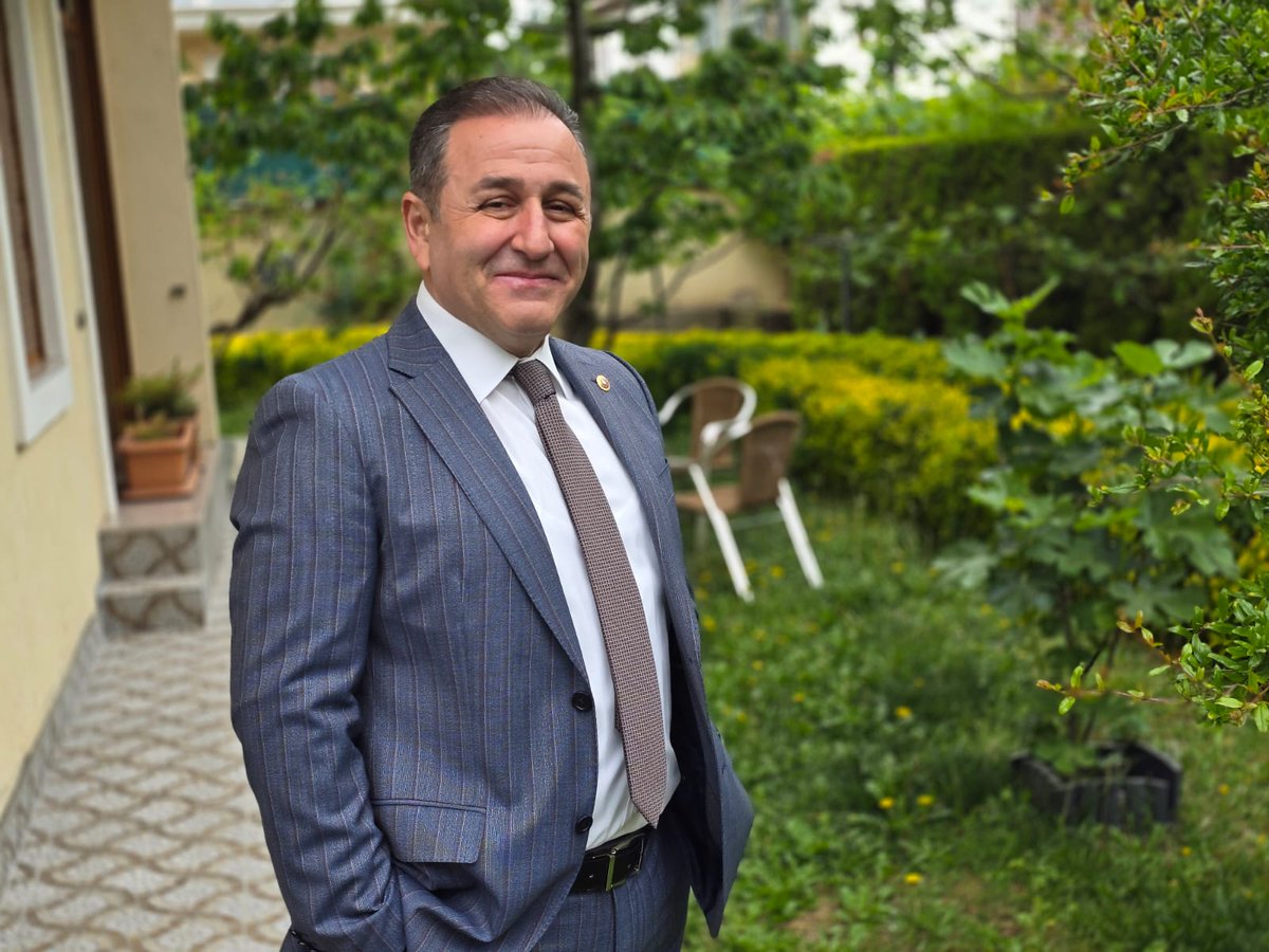 Huzur, bereket ve rahmet dolu bir cuma günü dilerim.

#HayırlıCumalar