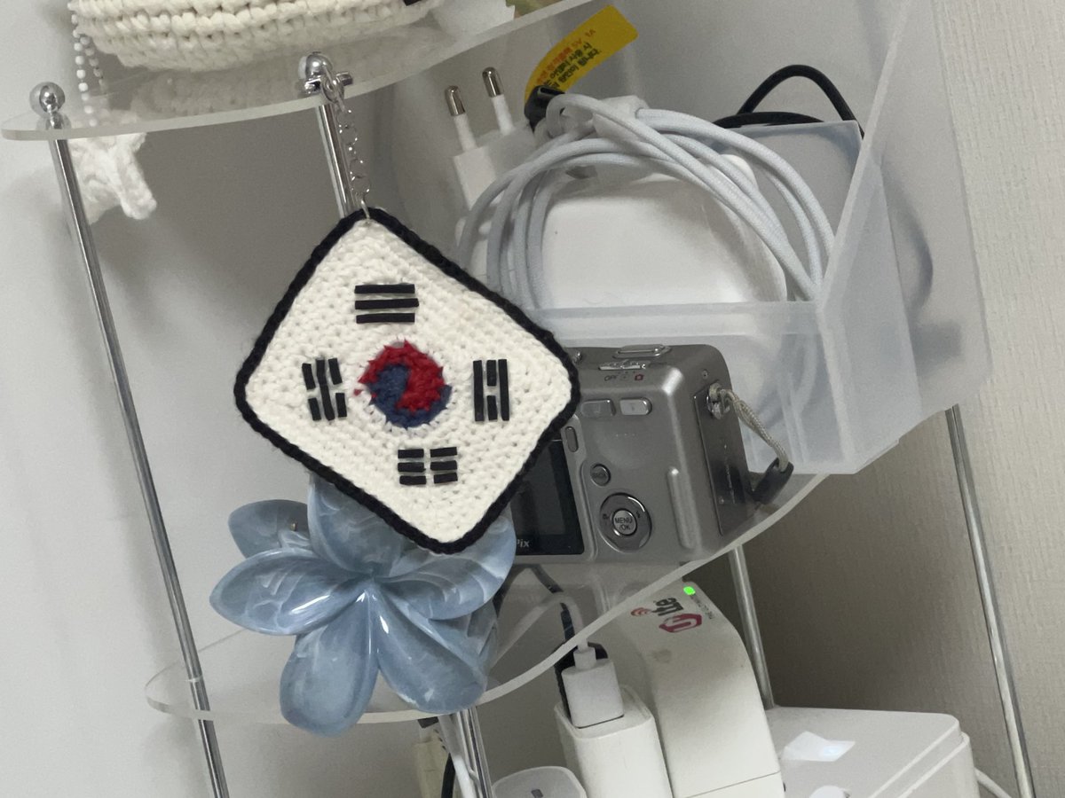 _epdl's tweet image. 🇰🇷🖤🤍